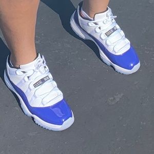 Jordan 11 Low Concord